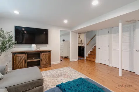6 South Deerpath Drive Vernon Hills IL 60061