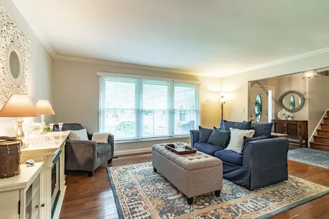 6 South Deerpath Drive Vernon Hills IL 60061