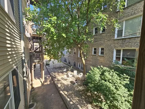 709 West Cornelia Avenue Chicago IL 60657
