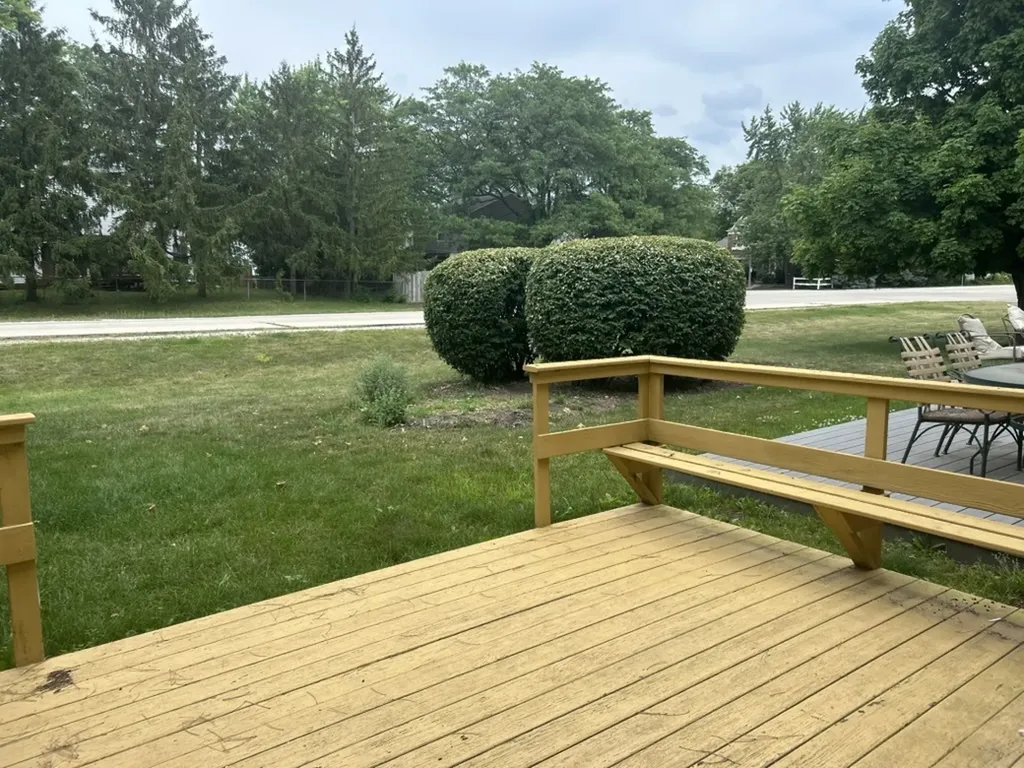 2732 Wilshire Court Aurora IL 60502