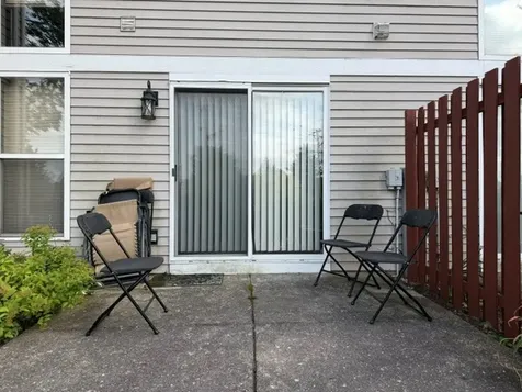 14 Dellwood Court Algonquin IL 60102