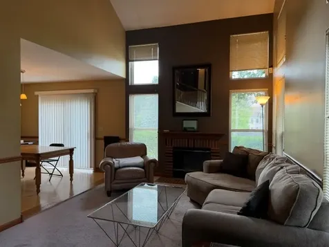 14 Dellwood Court Algonquin IL 60102