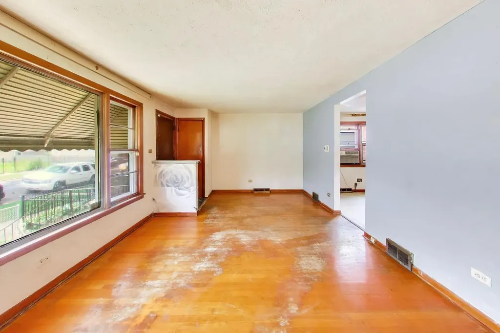 6506 South Laflin Street Chicago IL 60636