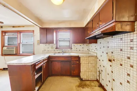 6506 South Laflin Street Chicago IL 60636