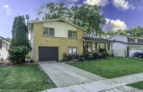 1408 South Fern Drive Mount Prospect IL 60056