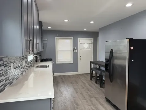 8201 South Homan Avenue Chicago IL 60652