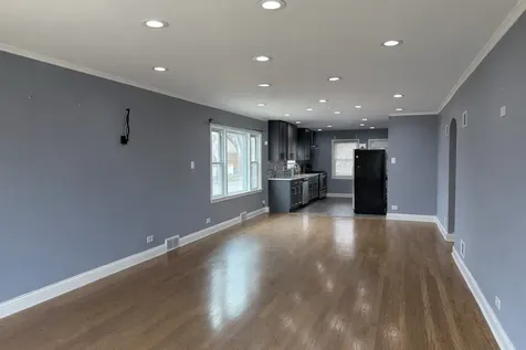 8201 South Homan Avenue Chicago IL 60652