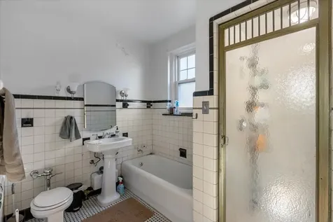 2712 West Logan Boulevard Chicago IL 60647