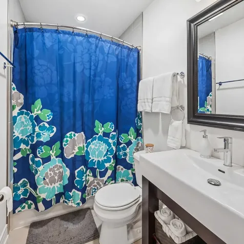 4303 North Kenmore Avenue Chicago IL 60613