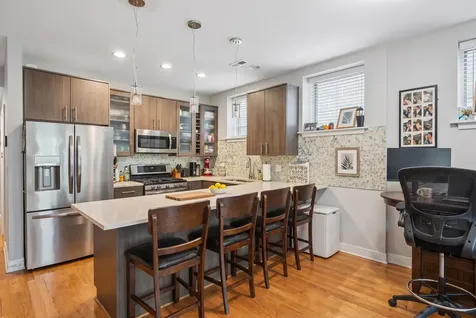 4303 North Kenmore Avenue Chicago IL 60613