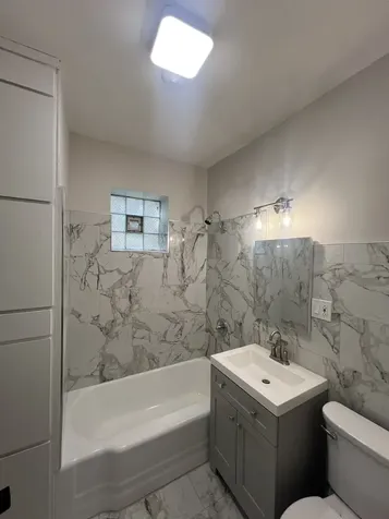 5017 North Sawyer Avenue Chicago IL 60625