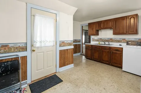 819 North Elm Street Kewanee IL 61443