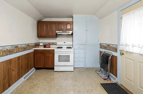 819 North Elm Street Kewanee IL 61443