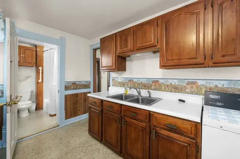 819 North Elm Street Kewanee IL 61443