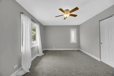 17742 Larkspur Lane Homewood IL 60430