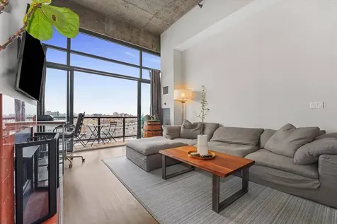 321 South Sangamon Street Chicago IL 60607