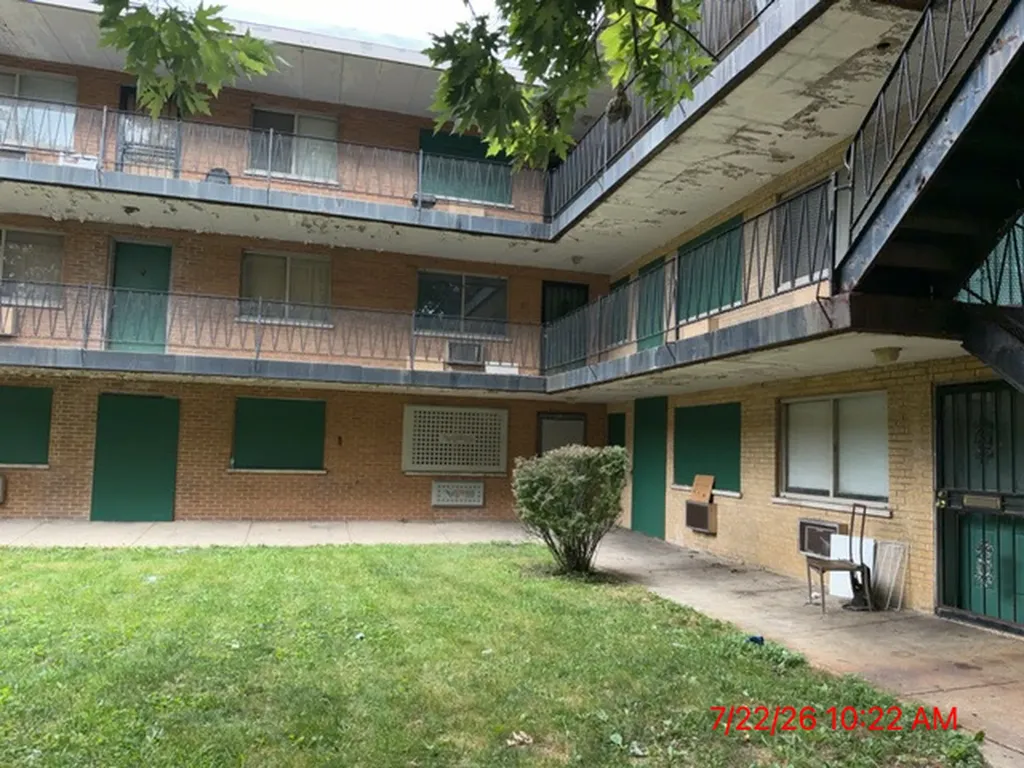 9126 South Buffalo Avenue Chicago IL 60617