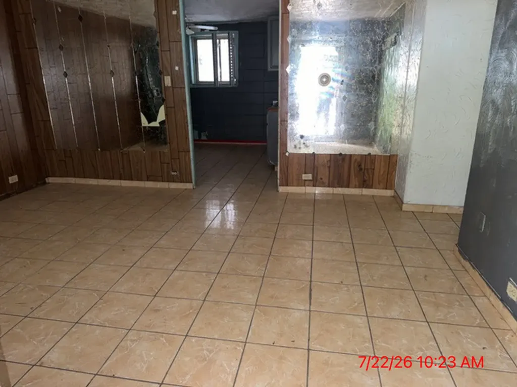 9126 South Buffalo Avenue Chicago IL 60617