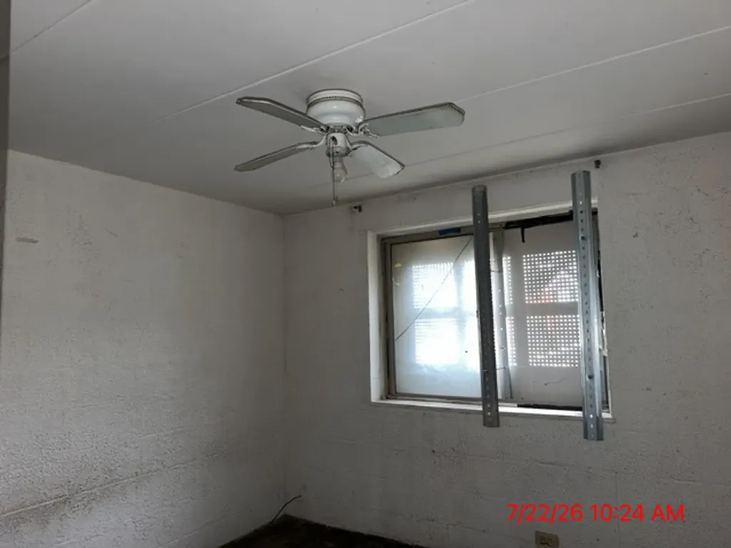 9126 South Buffalo Avenue Chicago IL 60617