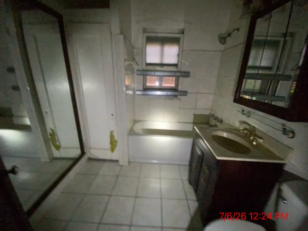7342 South Bennett Avenue Chicago IL 60649