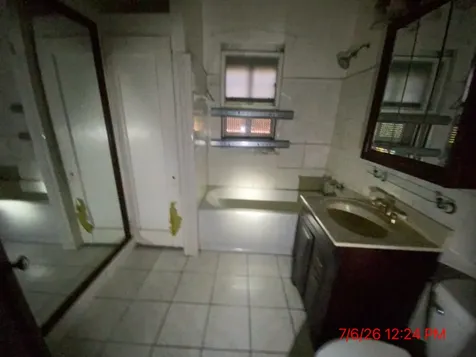 7342 South Bennett Avenue Chicago IL 60649