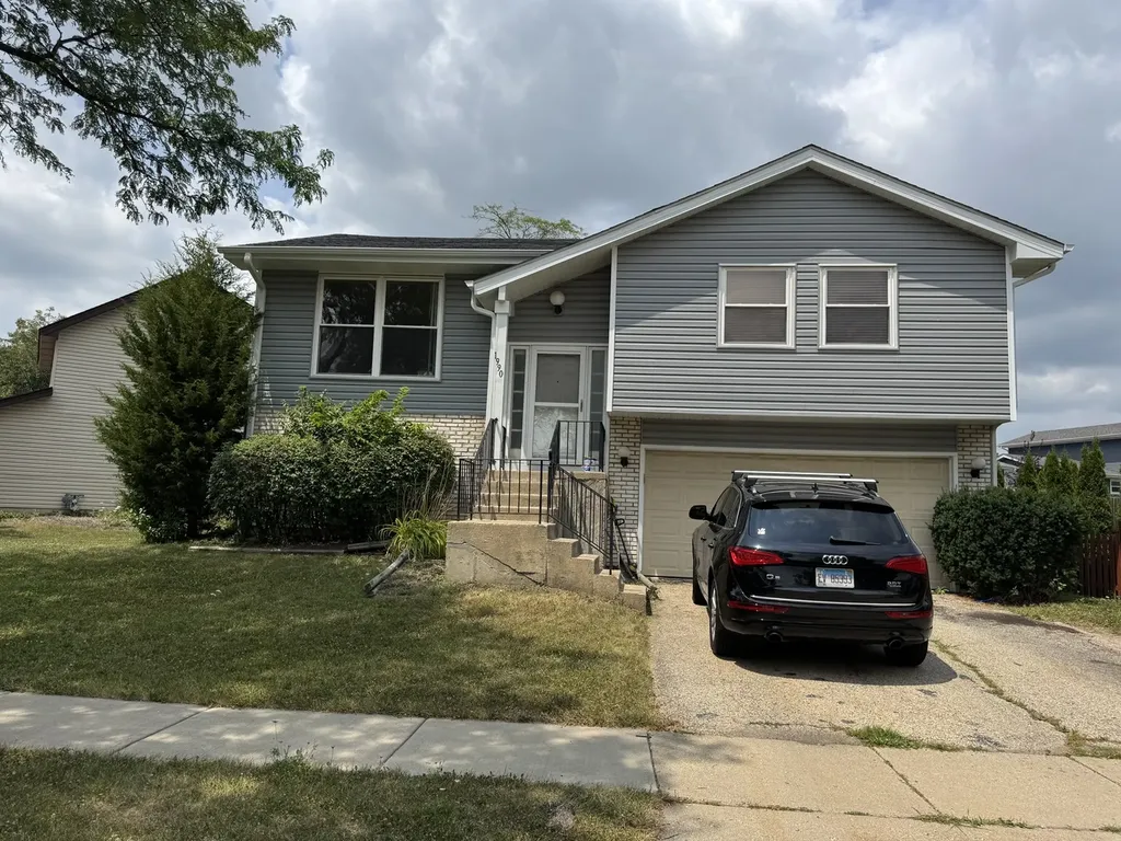 1990 Brookside Drive Hoffman Estates IL 60169