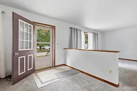 3268 D Hutchison Avenue Joliet IL 60431
