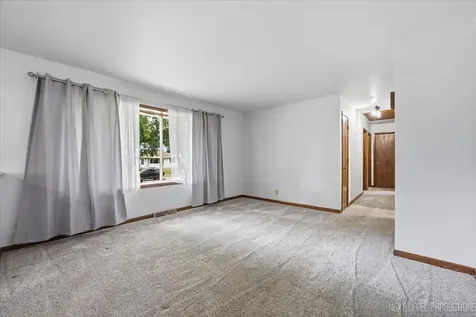 3268 D Hutchison Avenue Joliet IL 60431