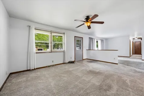 3268 D Hutchison Avenue Joliet IL 60431