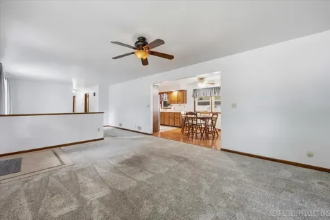 3268 D Hutchison Avenue Joliet IL 60431
