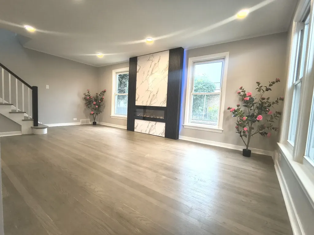 9637 South Wood Street Chicago IL 60643