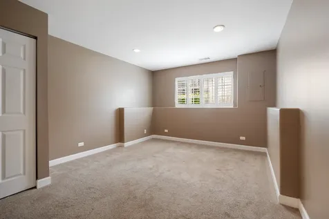 919 Pheasant Trail St. Charles IL 60174