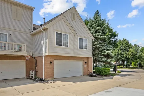 919 Pheasant Trail St. Charles IL 60174