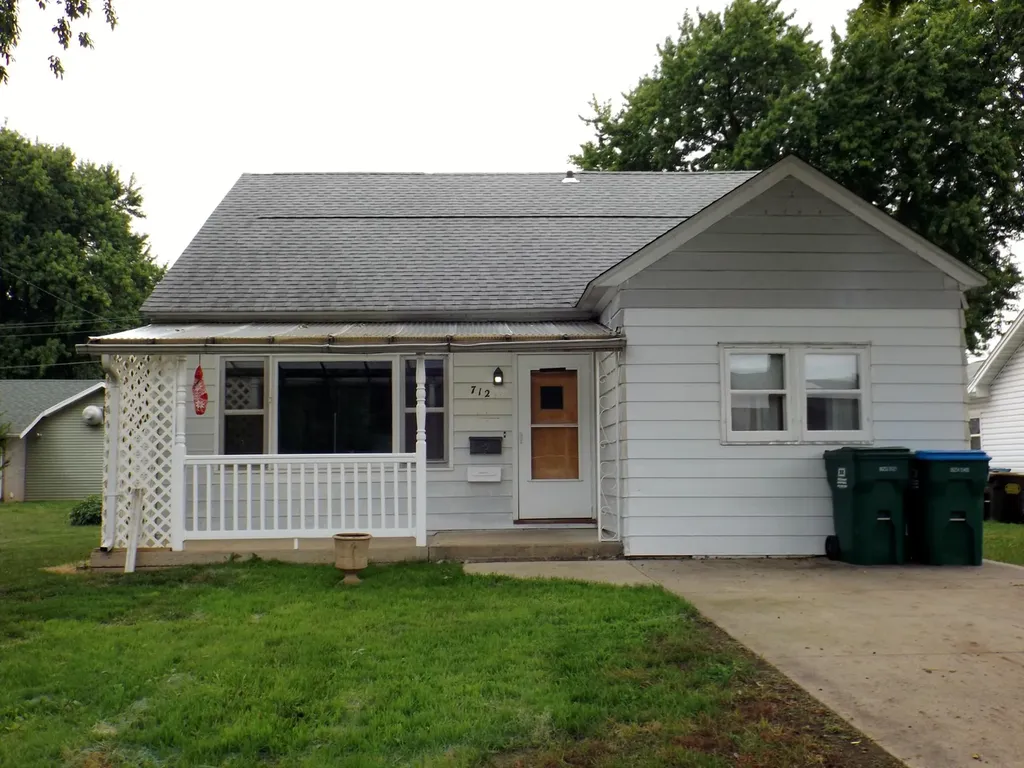 712 11TH Avenue Rock Falls IL 61071