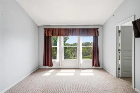 663 Huntington Boulevard West Dundee IL 60118