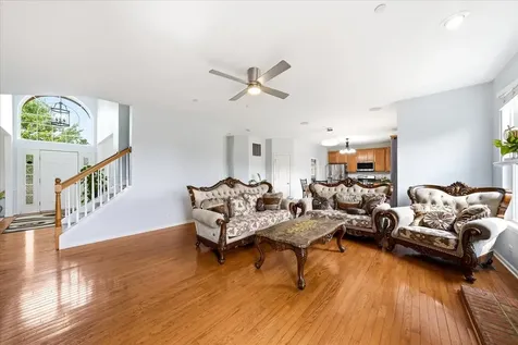 663 Huntington Boulevard West Dundee IL 60118