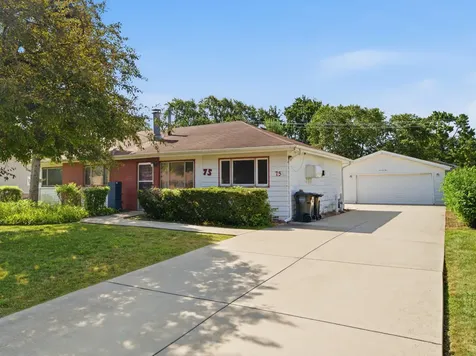 75 Maricopa Lane Hoffman Estates IL 60169