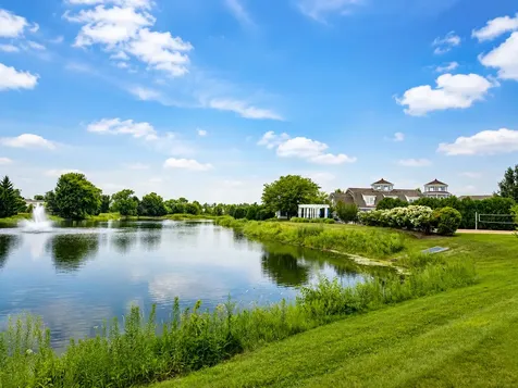 120 Lakeshore Drive Oswego IL 60543