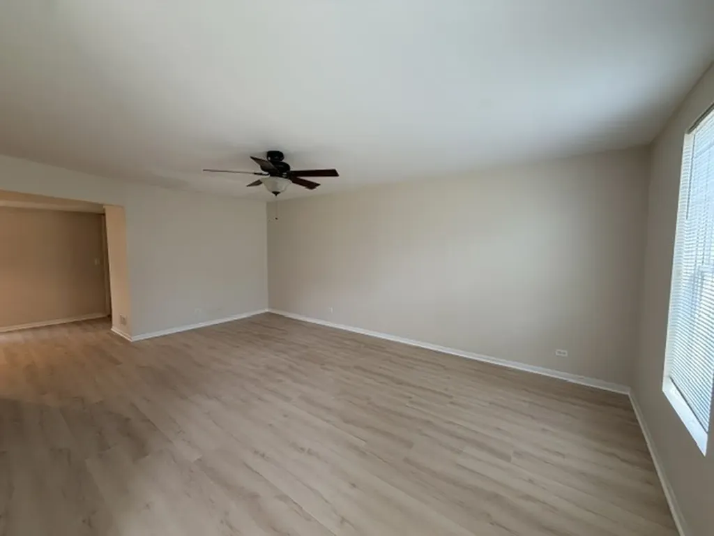 729 Serendipity Drive Aurora IL 60504