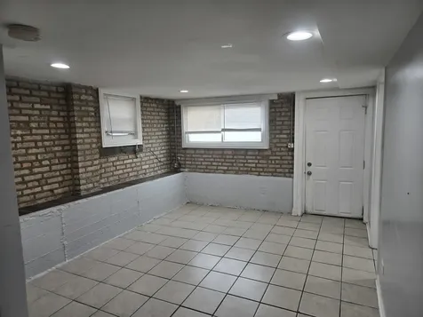 1935 North Leamington Avenue Chicago IL 60639