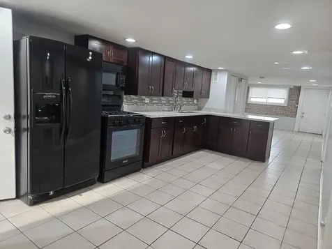 1935 North Leamington Avenue Chicago IL 60639