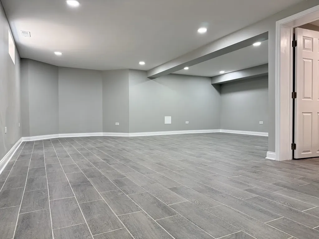 7119 North Merrimac Avenue Chicago IL 60646