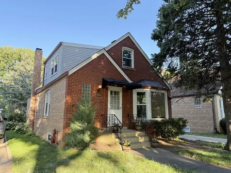 7119 North Merrimac Avenue Chicago IL 60646