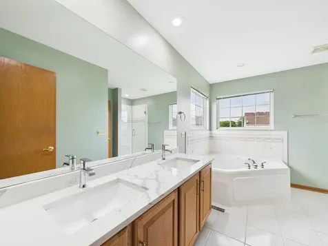 247 Alyssum Court Romeoville IL 60446