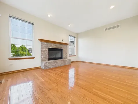 247 Alyssum Court Romeoville IL 60446