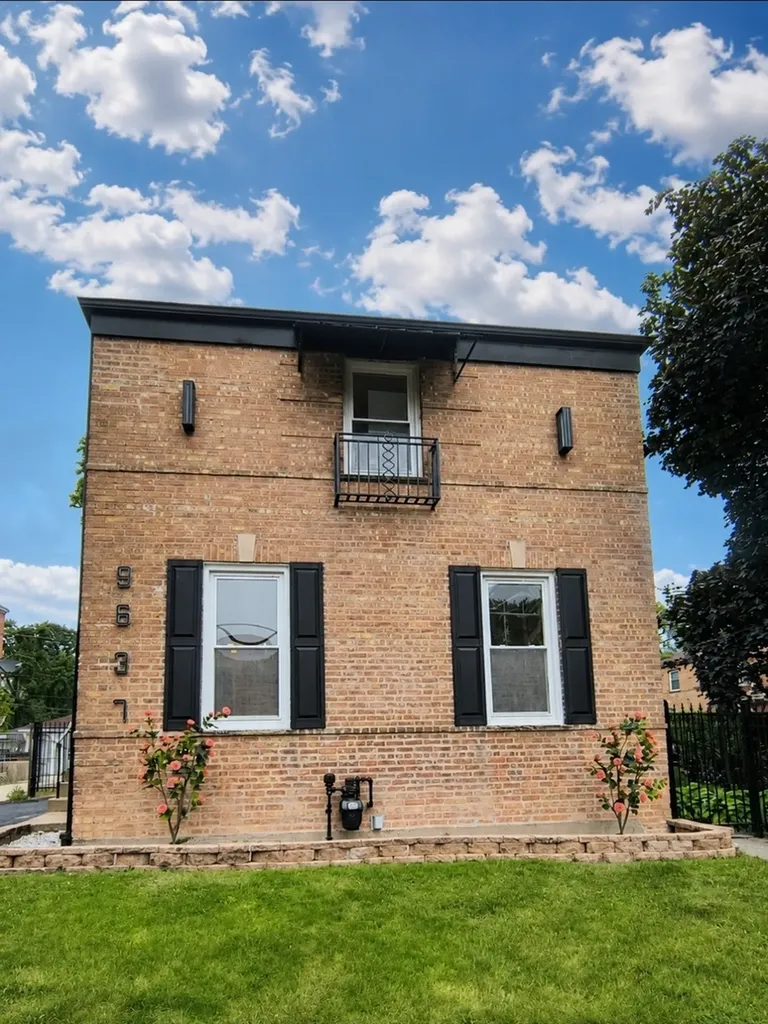 9637 South Wood Street Chicago IL 60643