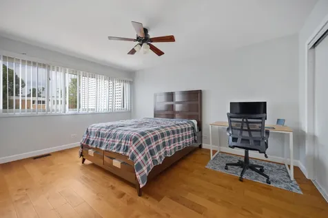 369 Cedar Tree Court Hoffman Estates IL 60169