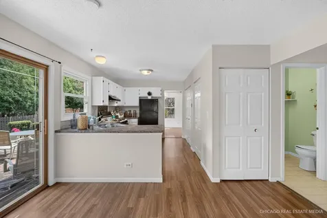 817 Montana Drive Cary IL 60013