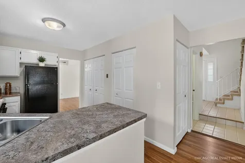 817 Montana Drive Cary IL 60013
