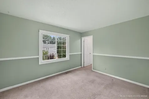 817 Montana Drive Cary IL 60013